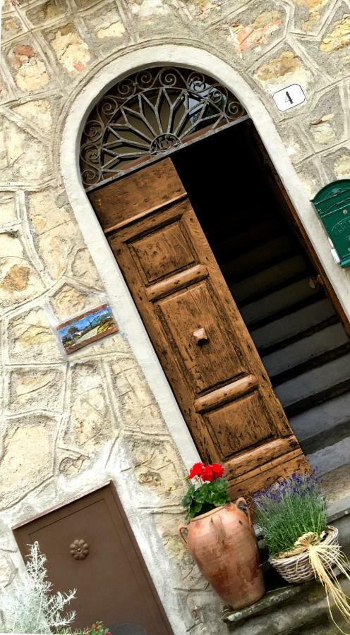 Andante appartamenti Castelnuovo di Val di Cecina Esterno foto